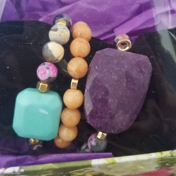 Gift Basket Feneche Skin Care Stone/Bead Bracelets - Picture 5 of 7